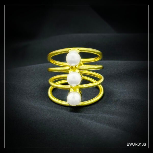 Chick Pearl Gold Ring